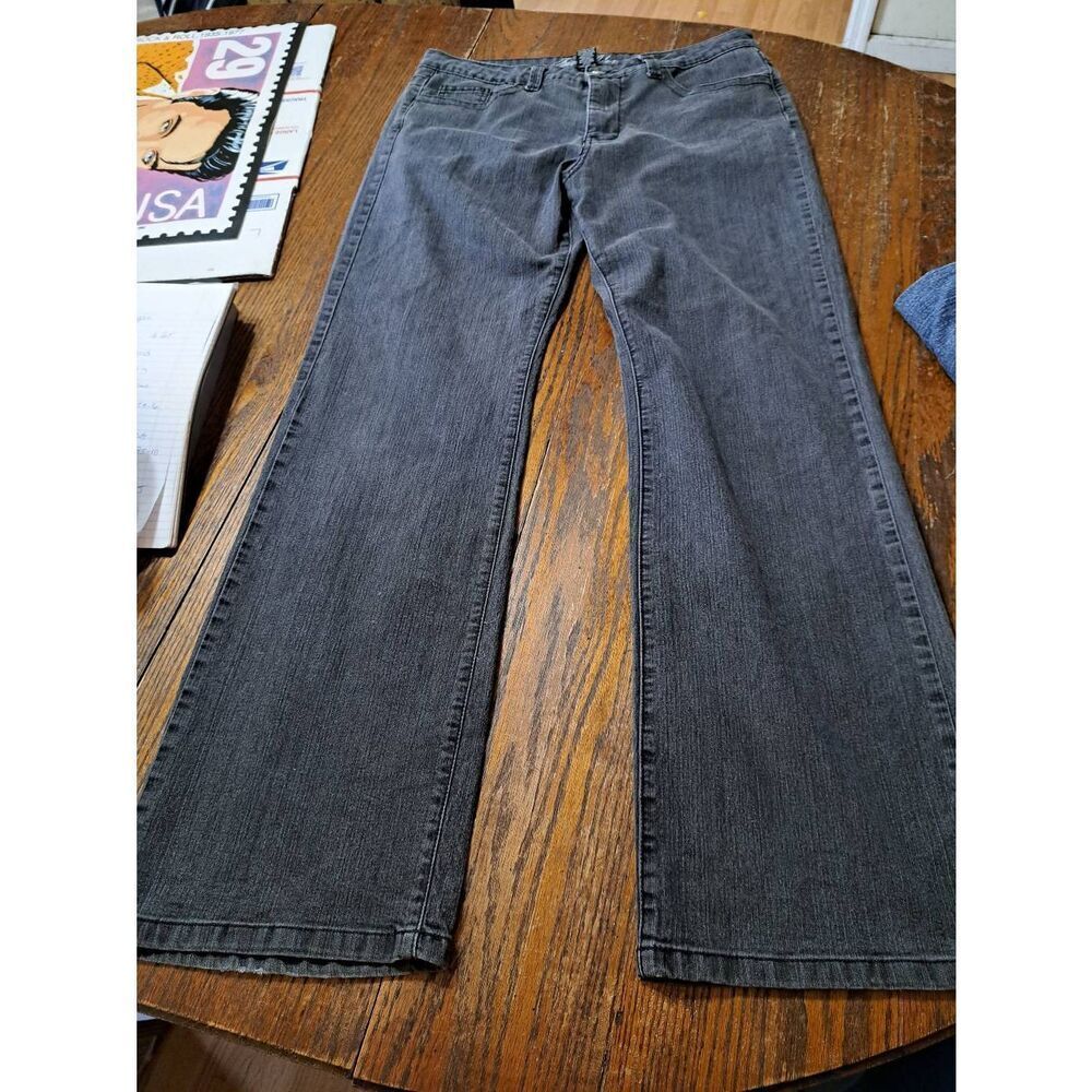 Vintage Size 12 Bill Blass Black Skinny Denim Jeans with Riveted Back Pockets